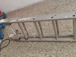 Escalera aluminio +6 metros