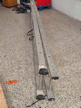 Escalera aluminio +6 metros