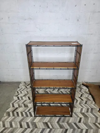 Estantería Multistrux años 70 madera y metal