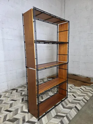 Estantería Multistrux años 70 madera y metal