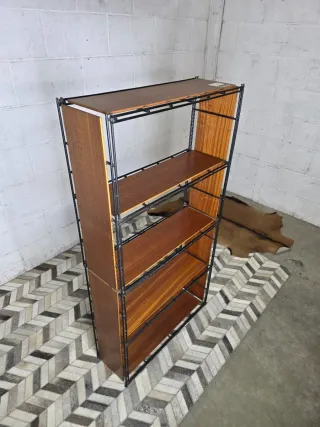 Estantería Multistrux años 70 madera y metal
