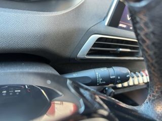 PEUGEOT 3008 1.5L BlueHDi SS GT Line