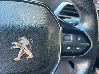 PEUGEOT 3008 1.5L BlueHDi SS GT Line