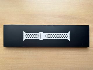 Apple Watch X Nike 40mm. Desert Sand/Black Band