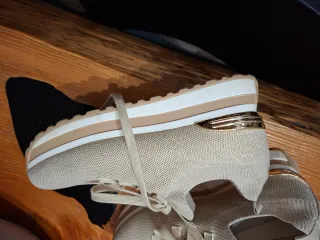 Scarpe donna Bata beige