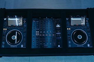 Pioneer DJ Equipo Profesional