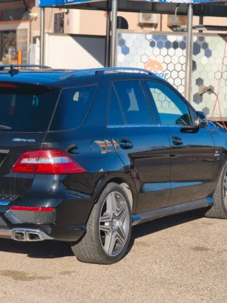 Mercedes ML 63 AMG  2012