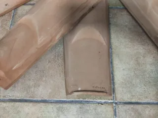 Teja ventilación curva jaspeada