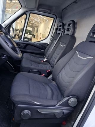 IVECO DAILY 2021 1807LNZ