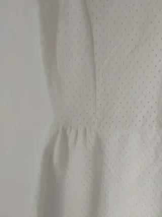 Vestido Springfield blanco con cremalleras