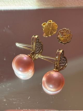 Pendientes Corazón Perla Edison Morada AA+