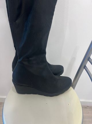 Botas altas negras cómodas