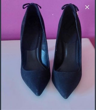 Zapatos de tacón negros para mujer