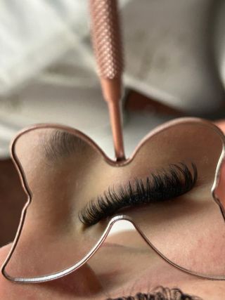 Pestañas pelo a pelo