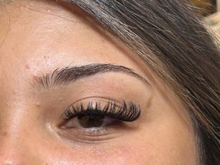 Pestañas pelo a pelo