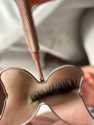 Pestañas pelo a pelo