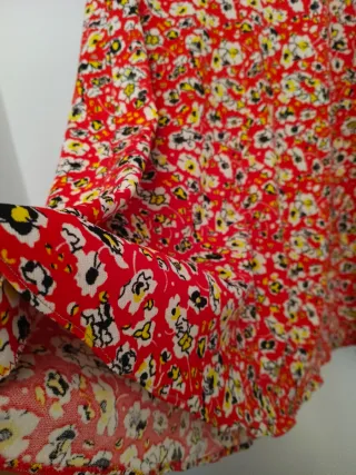 Vestidos, faldas y abrigo