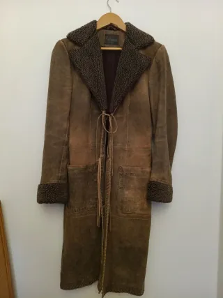 Vestidos, faldas y abrigo