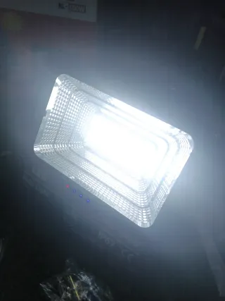 Faro Solare RL 100W con Telecomando