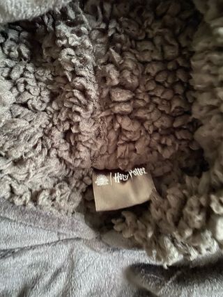 Bata Polar Harry Potter y Funko Pop 135.