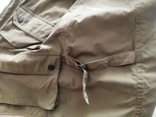 Chaleco de pesca o caza verde