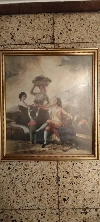 Cuadro decorativo con marco dorado