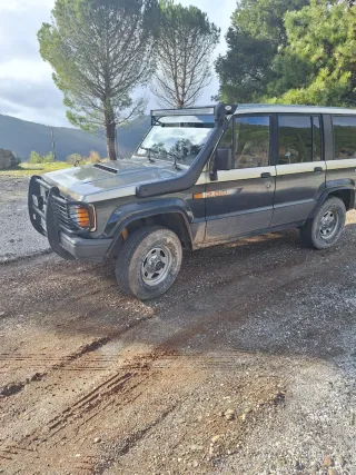 Isuzu Trooper 99