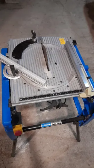 Sierra Mesa + Ingletadora 1800W