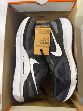 Nike Air Zoom Structure 25 Negro/Blanco