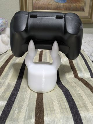 Soporte para mando de Hollow Knight