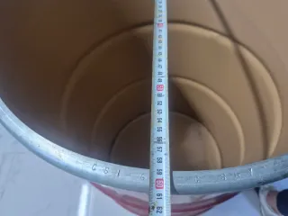 Bidón rojo industrial