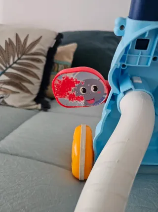 Andador infantil con actividades