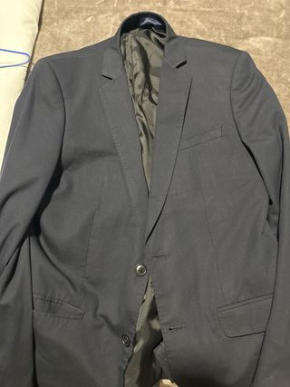 Traje de hombre negro