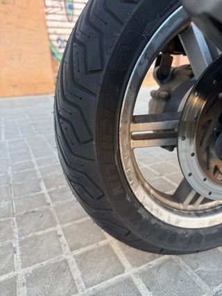 Kymco Agility City 125cc Scooter Negra