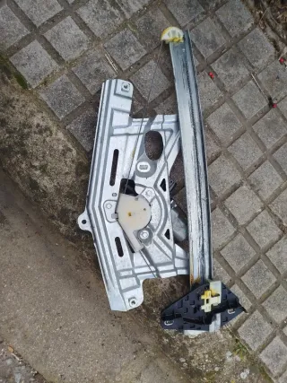 Elevalunas Dcho Honda Civic 2008.