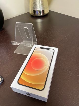 iPhone 12 128GB Morado