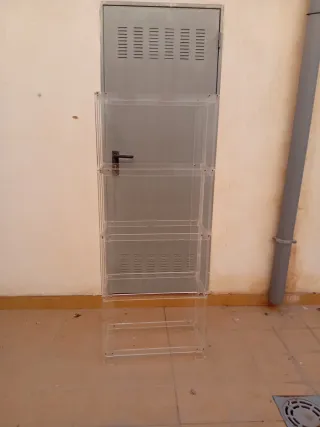 Mueble expositor metacrilato con baldas cristal