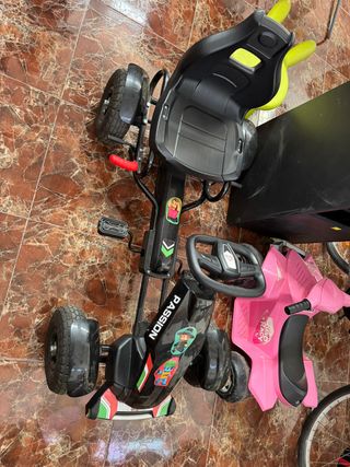 Go Kart a Pedales Negro para Niños