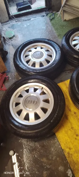 Llantas Audi 195/65/15 5 tornillos