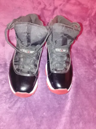 Jordan 11 Retro Bred