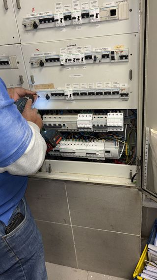 Electricista en Valencia, con garantia