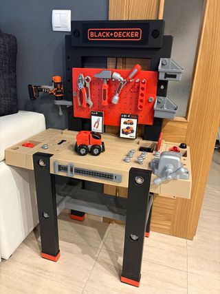 Banco de herramientas infantil Black+Decker