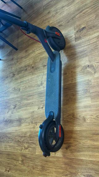 Patinete Eléctrico Xiaomi M365 + Cargador