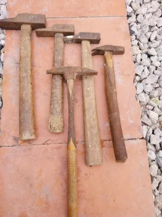 Lote 5 martillos antiguos