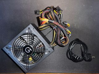 Fuente Hiditec BZ750 - 750W 80 Plus Bronze