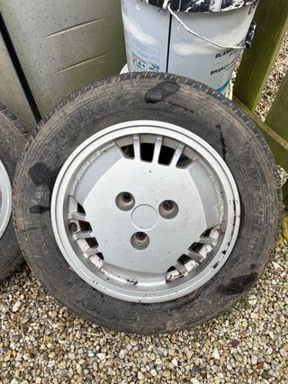 Llantas 13 3 tornillos AX / 106