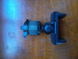 Soporte móvil rejilla coche