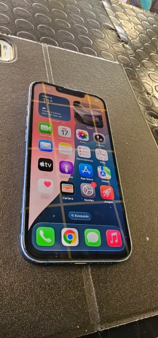 iPhone 13 azul