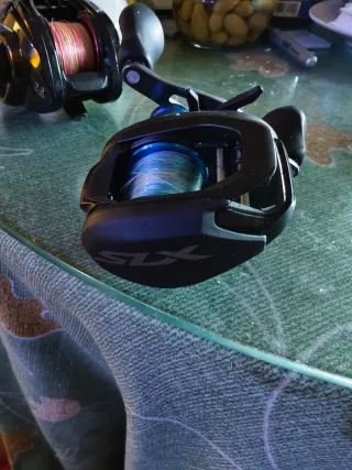 Carrete de pesca Shimano 151 HG