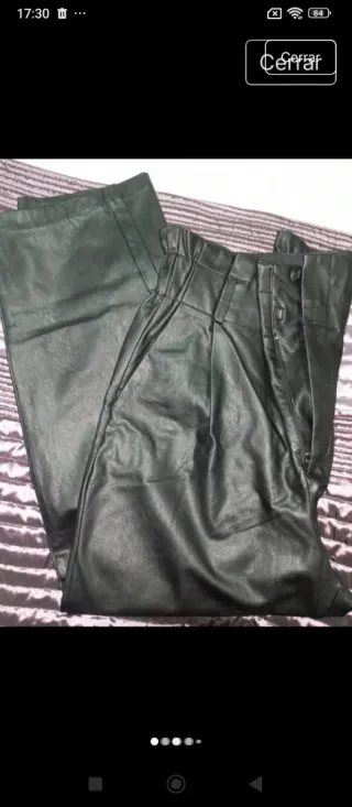 Pantalón polipiel negro